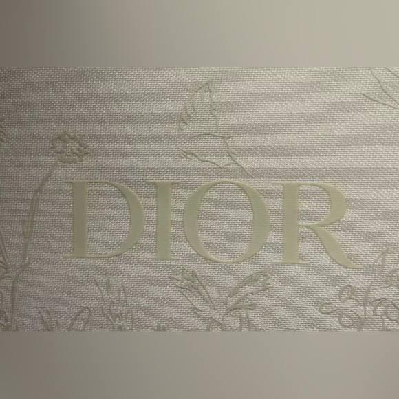 Dior 2024 Limited Edition VIP Spring Floral Clutch Bag New In Box - Picture 5 of 9